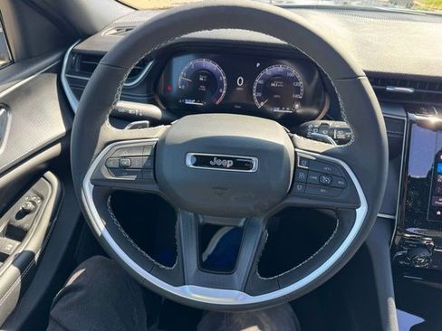 New 2026 Jeep Grand Cherokee L 4WD image 16