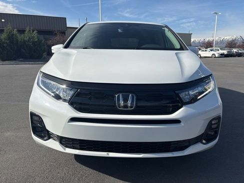 New 2026 Honda Odyssey Elite image 8