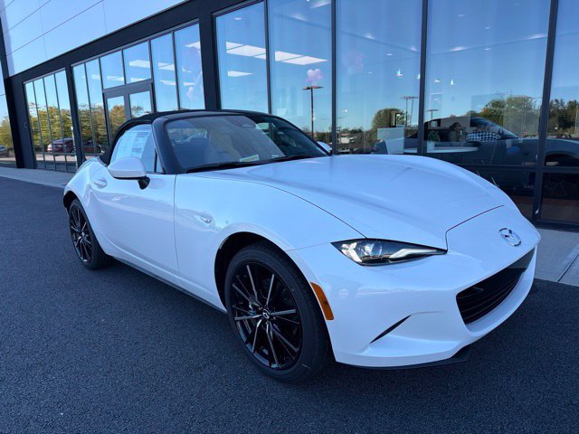 New 2026 MAZDA MX-5 Miata Grand Touring RWD image 1
