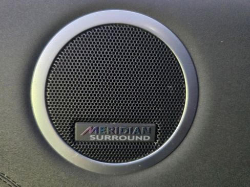 Used 2018 Land Rover Discovery HSE AWD/4WD image 33