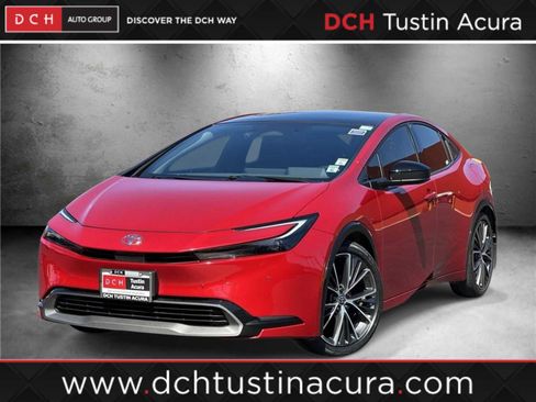 Used 2023 Toyota Prius XLE FWD image 1
