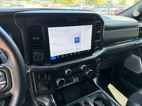 Used 2025 Ford F150 Raptor AWD/4WD image 29