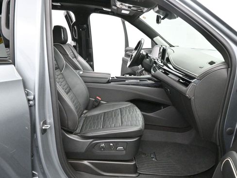 Used 2023 Cadillac Escalade V image 36