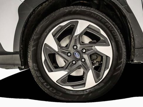 Used 2024 Subaru Crosstrek 2.5i Limited image 9