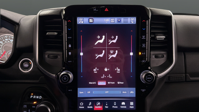 Used 2025 RAM 1500 Big Horn AWD/4WD image 17