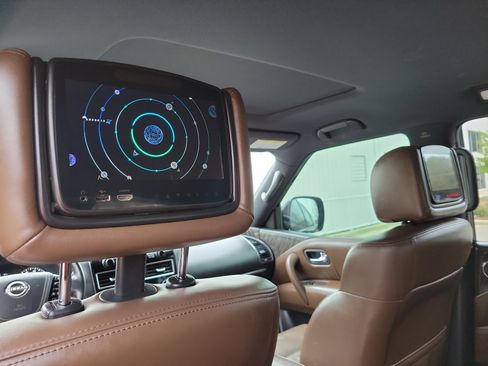 Used 2022 Nissan Armada Platinum w/ Captain's Chairs Package image 21