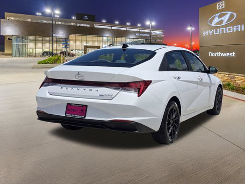 Used 2023 Hyundai Elantra Blue FWD image 7