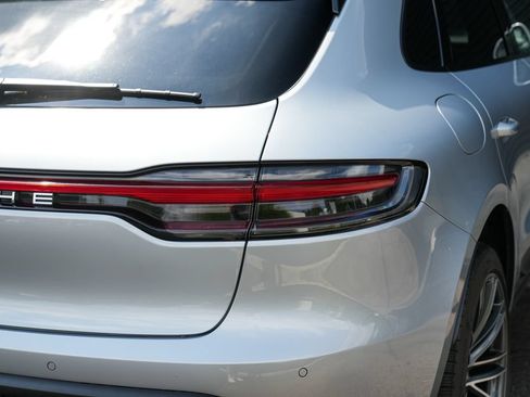 Certified 2026 Porsche Macan AWD/4WD image 15