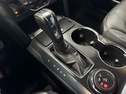 Used 2017 Ford Explorer XLT w/ Equipment Group 202A image 30