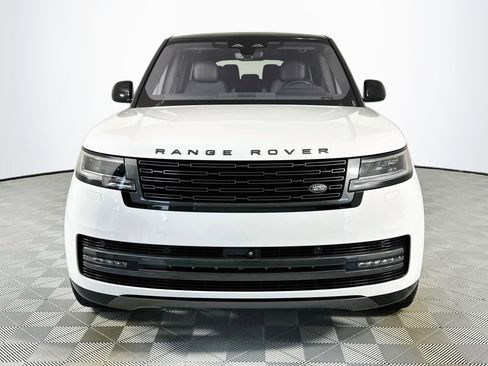 Used 2023 Land Rover Range Rover Long Wheelbase SE AWD/4WD image 2