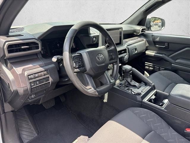 Certified 2026 Toyota Tacoma SR5 AWD/4WD image 9