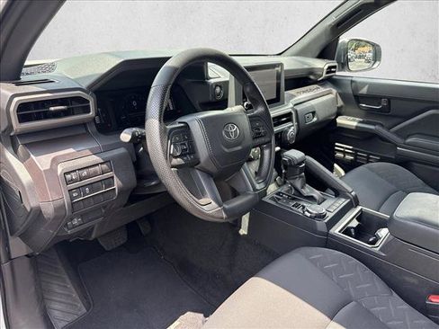 Certified 2026 Toyota Tacoma SR5 AWD/4WD image 9