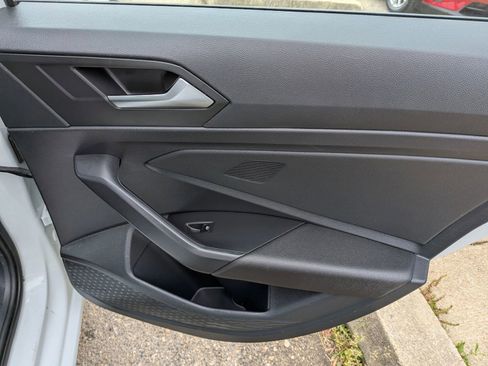 Used 2019 Volkswagen Jetta S w/ Driver Assistance Package FWD image 28