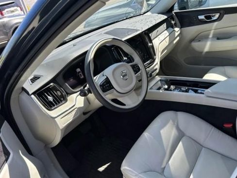 Used 2023 Volvo XC60 T8 Plus w/ Protection Package Premier AWD/4WD image 4
