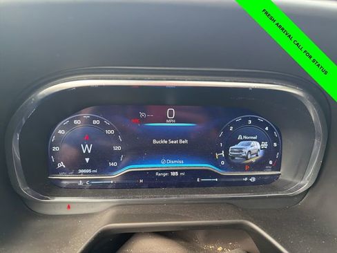 Used 2024 Chevrolet Suburban Z71 w/ Luxury Package image 15