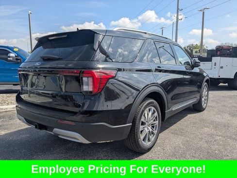 New 2026 Ford Explorer Platinum RWD image 5