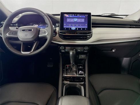 Used 2025 Jeep Compass Limited AWD/4WD image 22