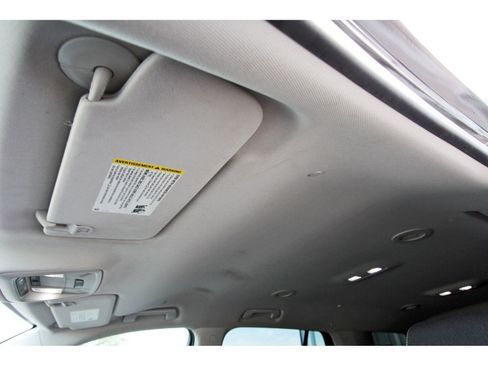 Used 2018 Chevrolet Traverse LT FWD image 30