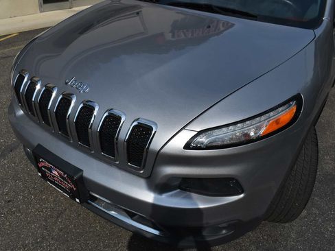 Used 2018 Jeep Cherokee Limited AWD/4WD image 66