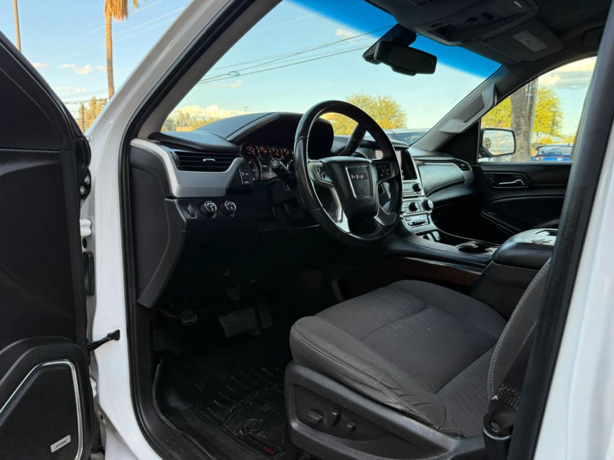 Used 2016 GMC Yukon SLE w/ Convenience Package AWD/4WD image 39