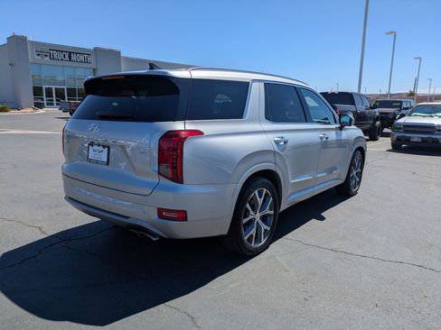 Used 2021 Hyundai Palisade Limited AWD/4WD image 3