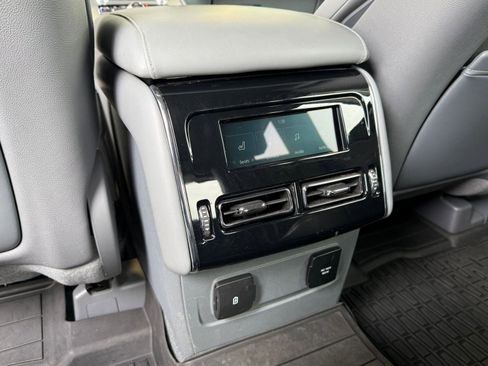 Used 2020 Lincoln Aviator Reserve w/ Elements Package Plus AWD/4WD image 24