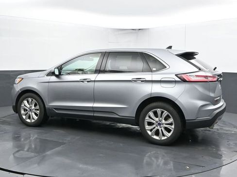 Used 2022 Ford Edge Titanium image 6