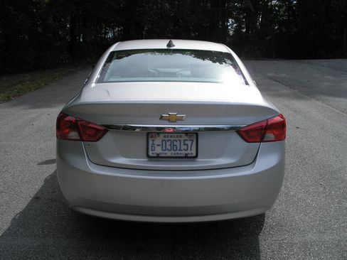 Used 2017 Chevrolet Impala LS image 5