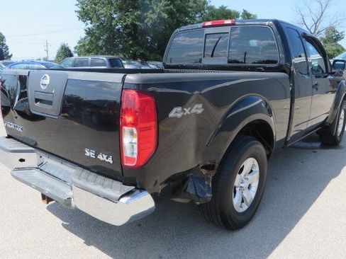 Used 2010 Nissan Frontier SE w/ SE Value Truck Pkg AWD/4WD image 31