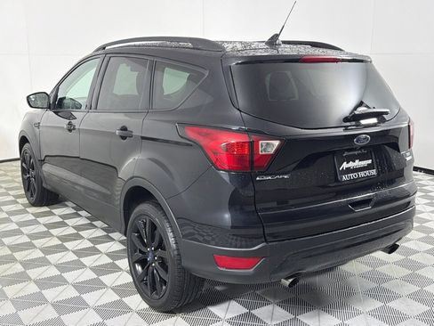 Used 2019 Ford Escape SE image 7