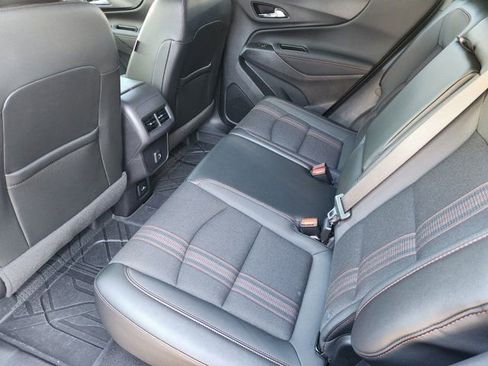 Used 2024 Chevrolet Equinox RS image 31