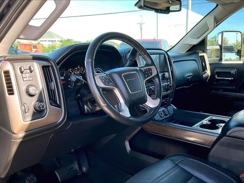 Used 2017 GMC Sierra 2500 Denali w/ Duramax Plus Package image 17