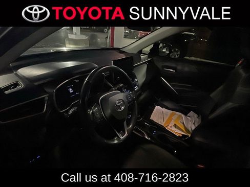 Used 2022 Toyota Corolla Cross XLE image 4