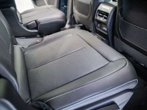 New 2026 Jeep Grand Cherokee L Limited AWD/4WD image 32