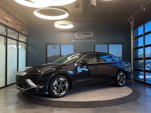 Used 2024 Hyundai Sonata SEL w/ Convenience Package image 7