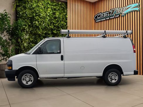 Used 2021 Chevrolet Express 2500 RWD image 9