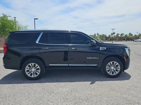 Used 2026 GMC Yukon Denali w/ Sun & Power Step Package AWD/4WD image 4