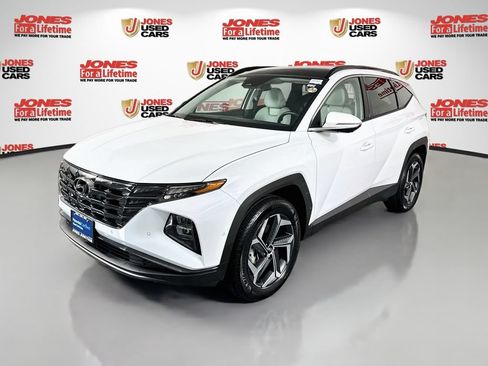 Certified 2024 Hyundai Tucson Limited AWD/4WD image 15