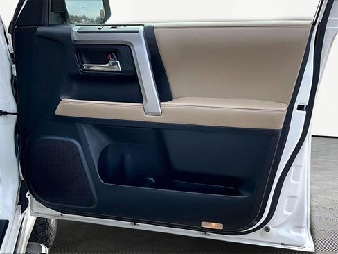 Used 2016 Toyota 4Runner Limited image 24