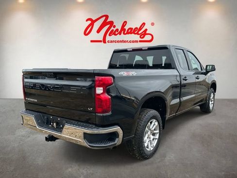 Used 2023 Chevrolet Silverado 1500 LT AWD/4WD image 3