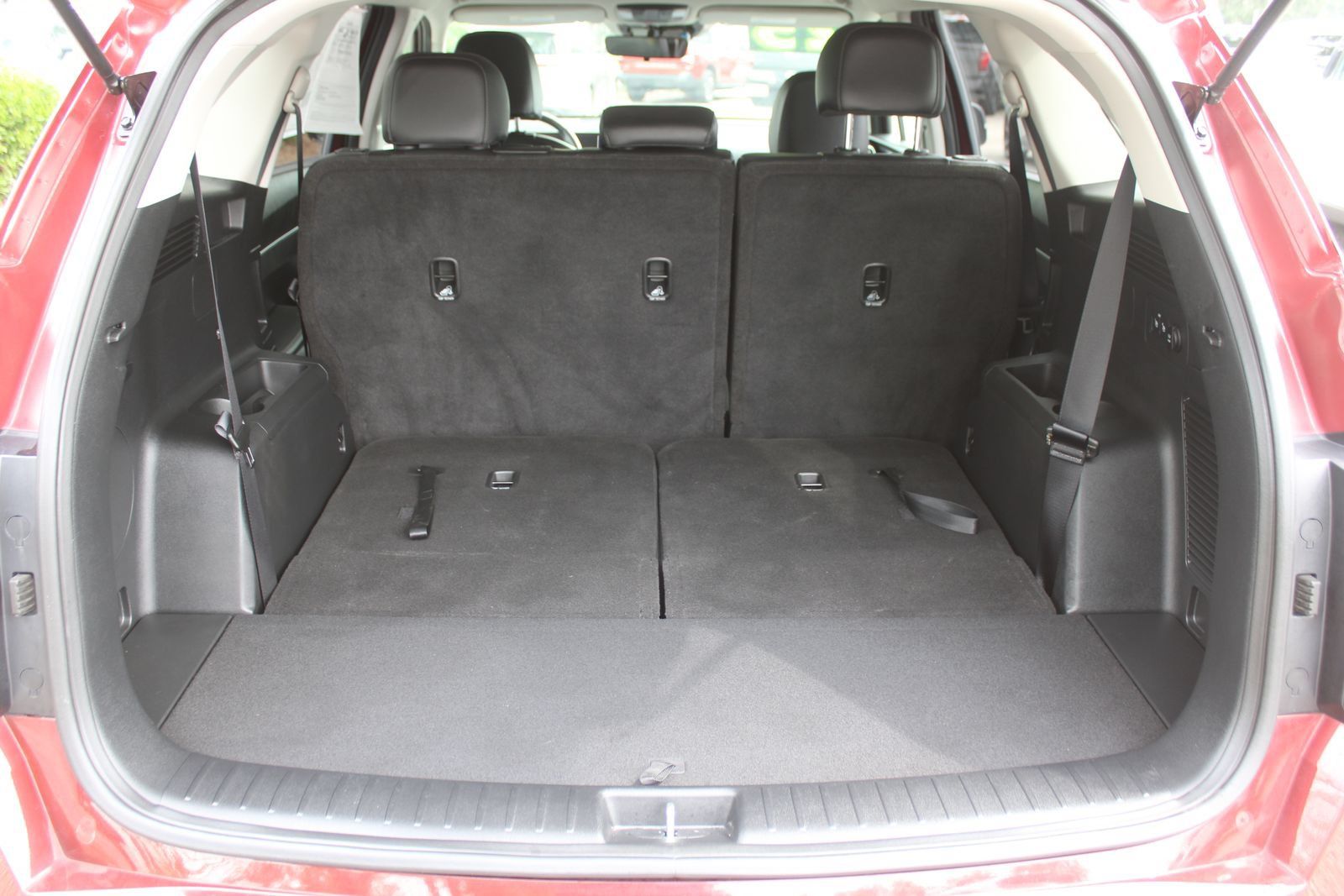 Certified 2025 Kia Sorento S FWD image 10