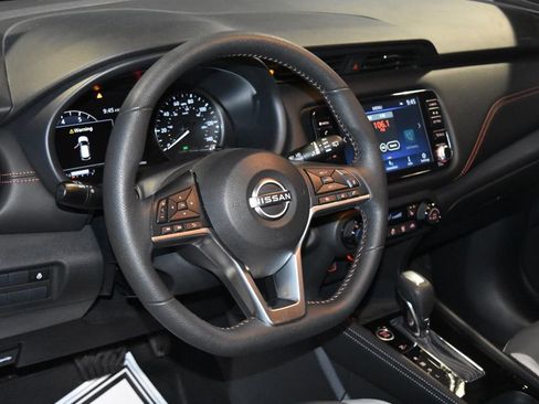 Certified 2023 Nissan Kicks SR w/ SR Premium Package image 2