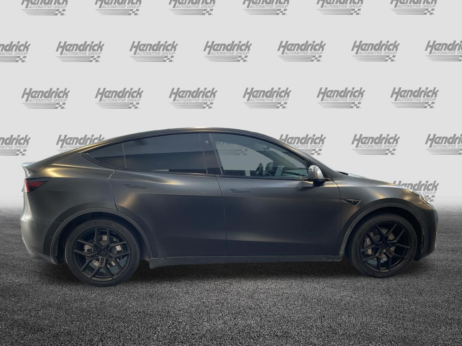 Used 2022 Tesla Model Y Long Range AWD/4WD image 11