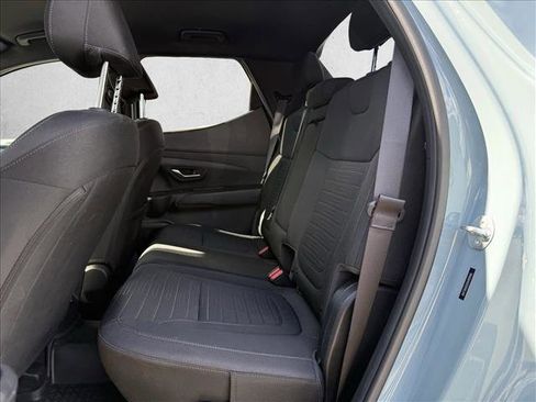 Certified 2025 Hyundai Santa Cruz SE image 16