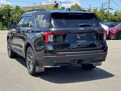 New 2026 Ford Explorer ST-Line w/ ST-Line Street Pack AWD/4WD image 5