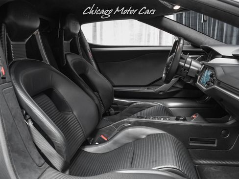 Used 2019 Ford GT RWD image 21