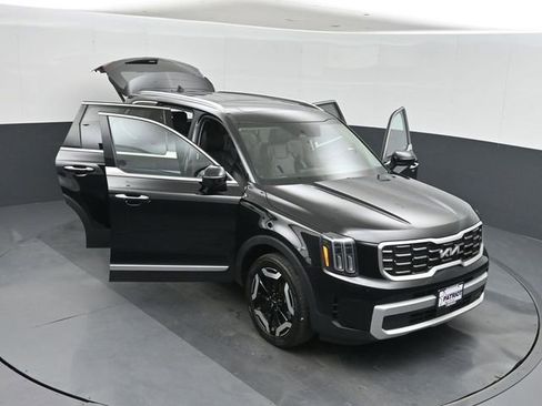 Used 2025 Kia Telluride S FWD image 51