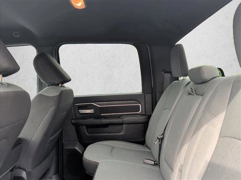 Used 2024 RAM 2500 Big Horn AWD/4WD image 17