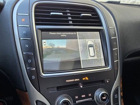 Used 2018 Lincoln MKX Reserve image 50