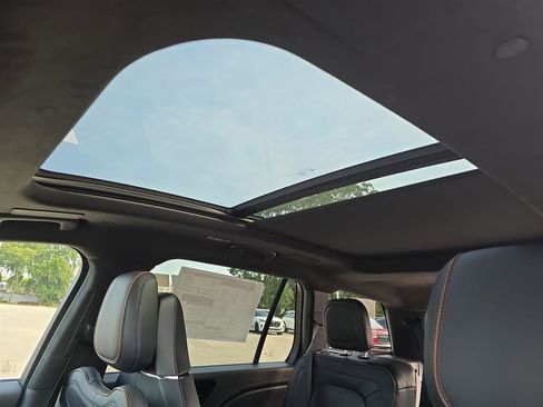 New 2025 Lincoln Aviator Black Label image 28